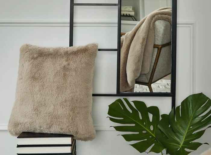 Ashley Express – Gariland Pillow