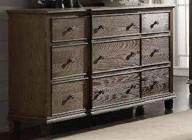 Baudouin – Weathered Dresser – Oak