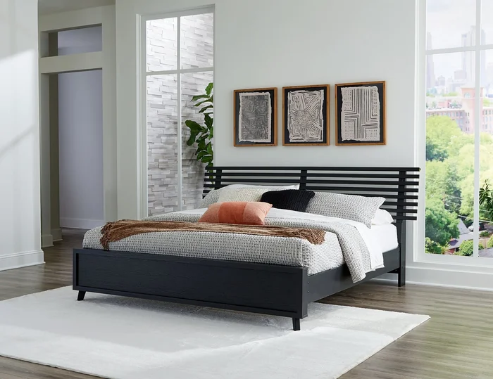 Danziar Slat Panel Bed