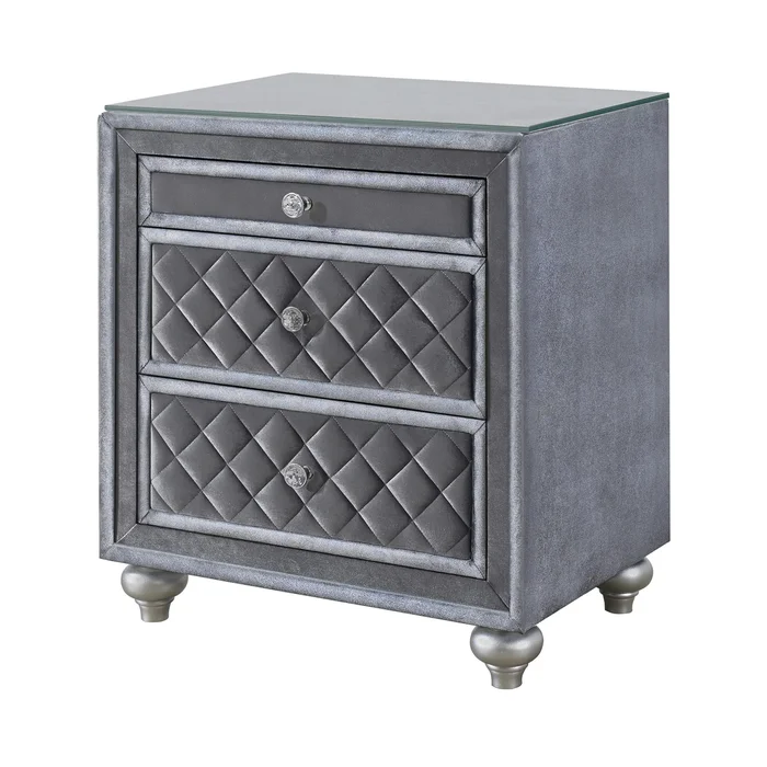 Diamond Modern Furniture CM Cameo 3-Drawer Nightstand B2100-2