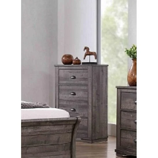 Diamond Modern Furniture CM Coralee 4-Drawer Chest B8100-4