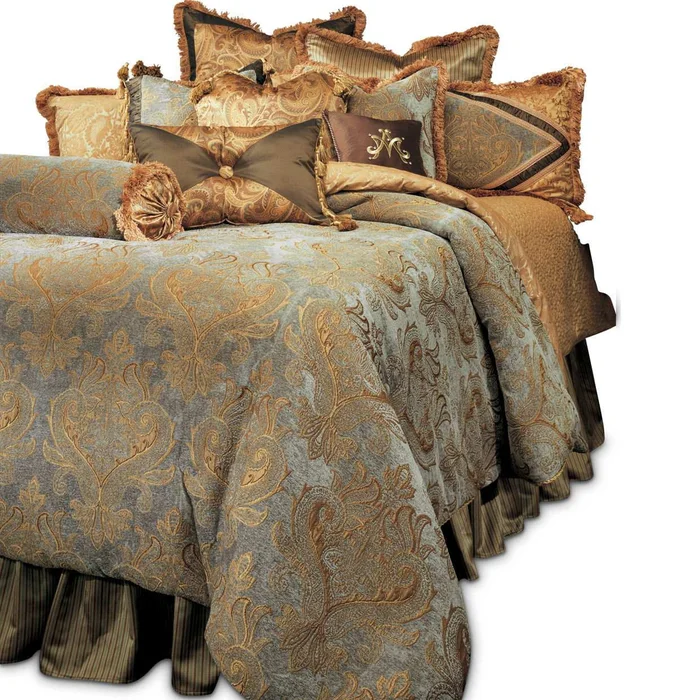 Elizabeth – Comforter Set