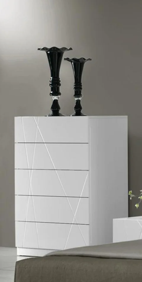 J&M Furniture – Naples Chest – 17686-C