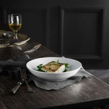 Plissé Shallow Bowl by Pillivuyt