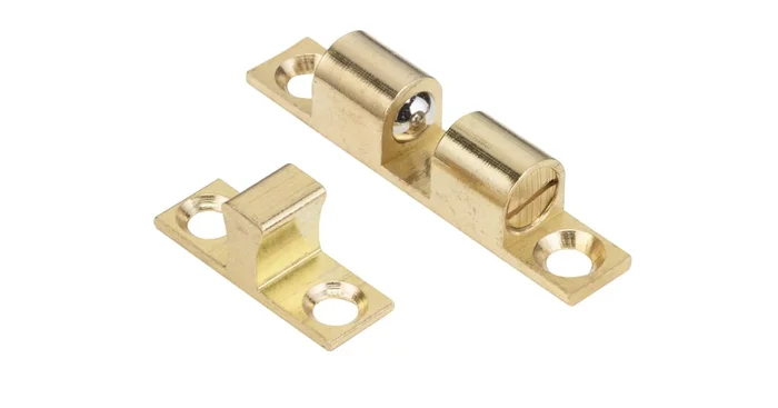 Richelieu 1-11/16 Inch Long Ball Tension Catch