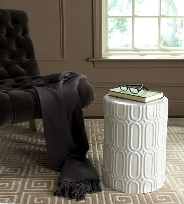 Safavieh – Melody Garden Stool – Antique White – ACS4529A