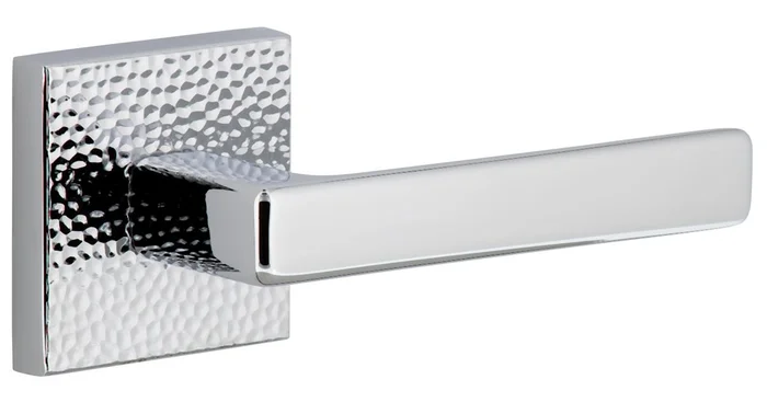 Viaggio Quadrato Hammered Right Handed Solid Brass Passage Door Lever Set with Lusso Lever and Quadrato Hammered Backplate – 2-3/4″ Backset