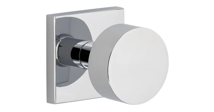 Viaggio Quadrato Solid Brass Passage Door Knob Set with Circolo Brass Knob and Quadrato Backplate – 2-3/8″ Backset